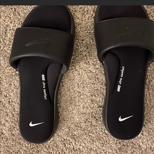 NIKE Ultra Comfort Sandals